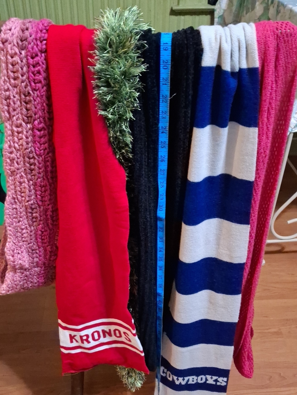 LOT Of 6 Scarves